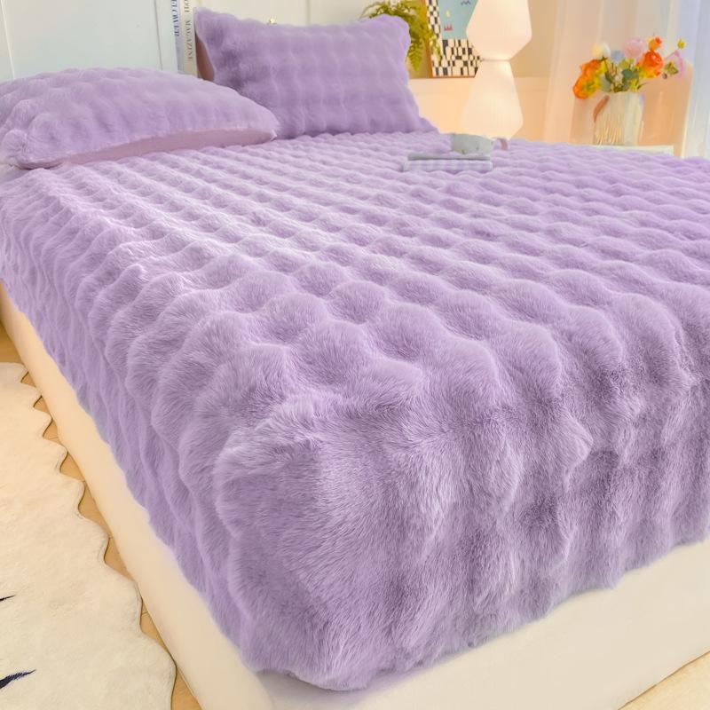 Coral Velvet Bubble Milk Fitted Sheet: Thick Winter Mattress Protector