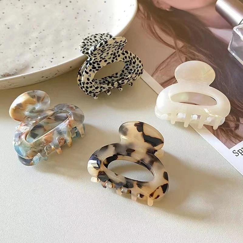 

New Women Hair Claw Small 4.5cm Acetate Hair Clips Elegant Colorful Hollow Out Claw Clip Girls Hair Accessories Hairclip