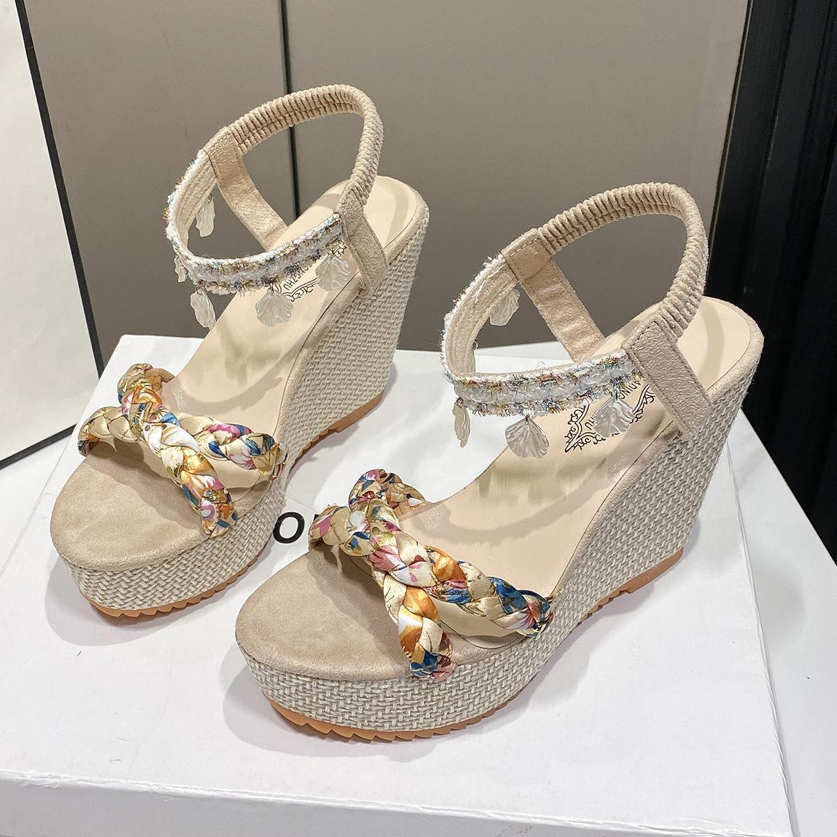 

2025 однослово з пляжними сандалями 2025 літо нові високі підбори еластична танкетка платформа жіноче взуття 42 бежевий