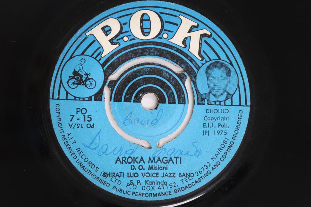 7inch Record SHIRATI LUO VOICE JAZZ BAND - Aroka Magati / Mary Akinyi PO715 P.O.K 1975 Kenya World Music Used