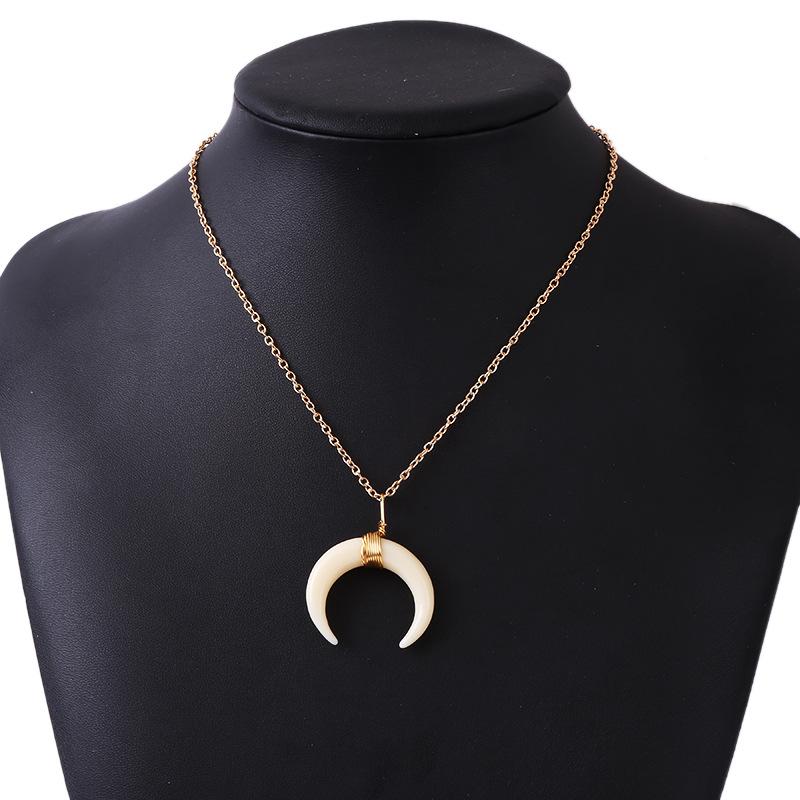 Trendy Crescent Moon Horn Necklace & Clavicle Sweater Chain белый/золотой