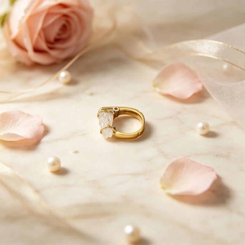 Horse Statement Ring Gold Tone Alloy Fashion Jewelry with Decorative Center, 0.67 In Inner Diameter for Daily Styling, Festive Looks and Gift Giving