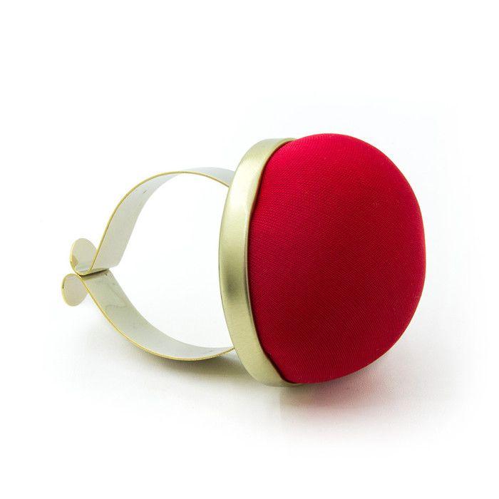 PELOTE TISSU ROUGE BRACELET