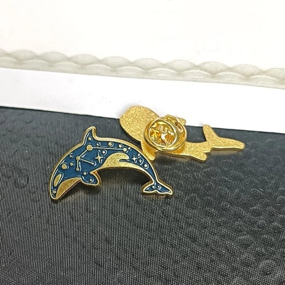 2 pcs Light Luxury Whale Dolphin Brooch Animal Vintage Whale Dolphin Badge Clothes Decoration Fish Shaped Metal Badge Female