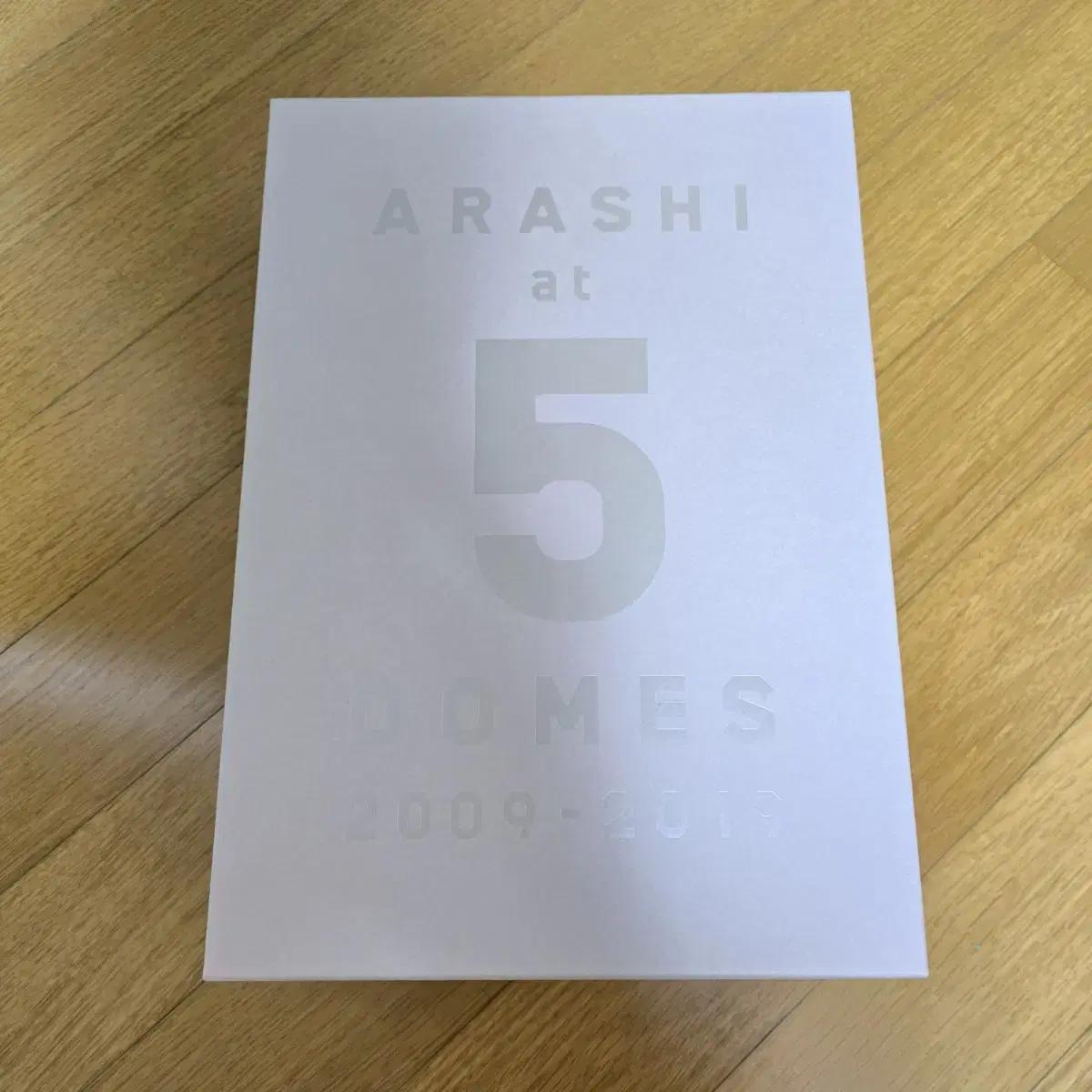 

Arashi Fanclub Limited Фотокнига Фотокнига