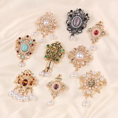 Tasarım Mahkemesi Retro Barok Stili Palto Broş Anti-Işık Aksesuarları Mizaç