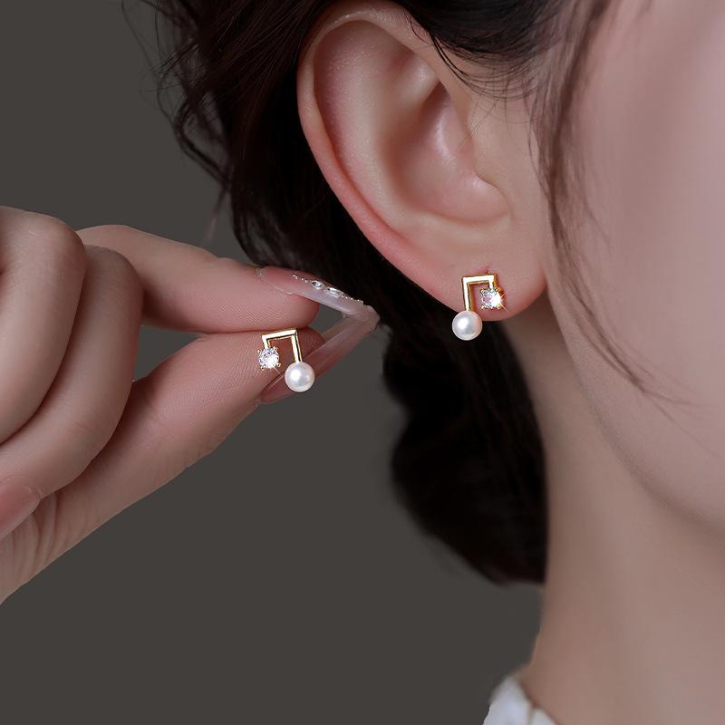 Pearl & Zircon Stud Earrings for Women - Exquisite 2026 Summer Style