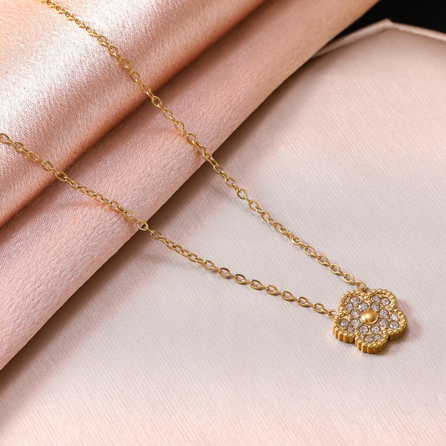 Elegant Five-Petal Rhinestone Flower Jewelry Set: 18K Gold-Plated Bracelet, Necklace & Earrings
