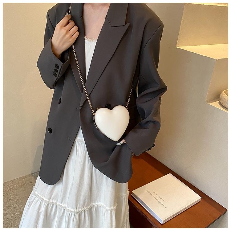 Women's Heart-Shaped Clip-On Mini Bag - 2024 Spring/Summer Chain Heart Bag with Girlish Charm