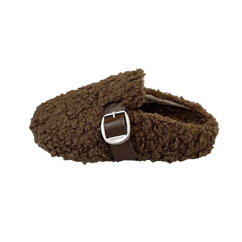 Mao Mao shoes women's outer wear velvet lamb wool beanie shoes autumn 2025 new wool slippers women's flat lazy shoes