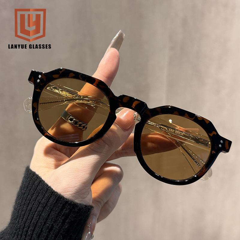 New TR sunglasses for women, trendy bare-faced large frames that flatter the face, small internet celebrity sunglasses for men