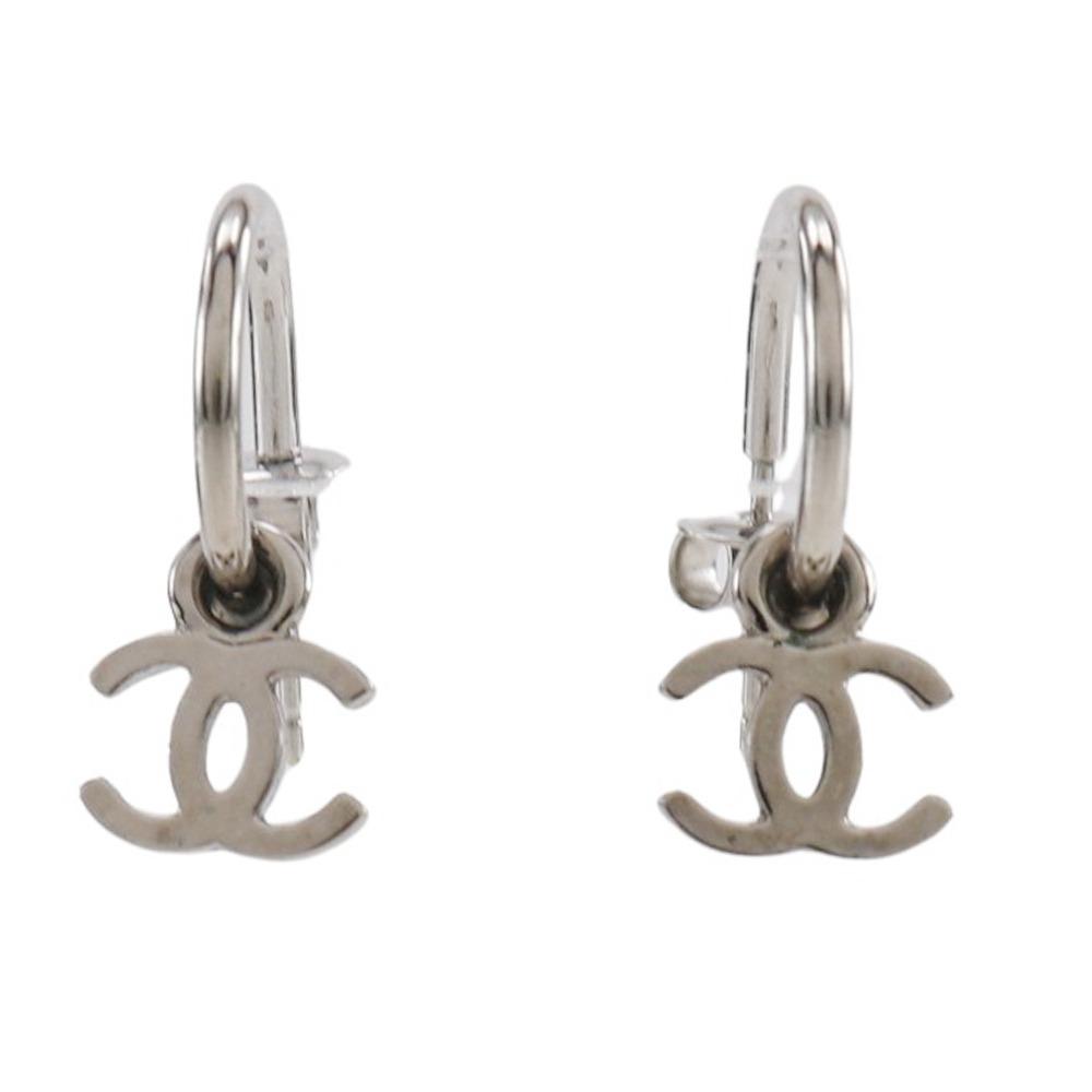 

CHANEL COCO Mark Piercing hoop Silver metallic 1.8g Women Used