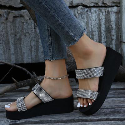Fashion Women's Thick Slippers In 2024 Summer New Style Wear Casual Beach Rhinestone Sandals Zapatos De Mujer