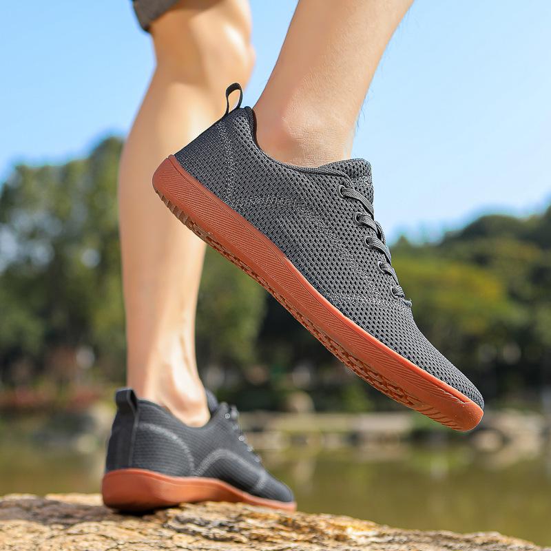 Unisex Wide-Toe Barefoot Shoes with Fly-Knit Upper and Soft Sole for Casual Walks