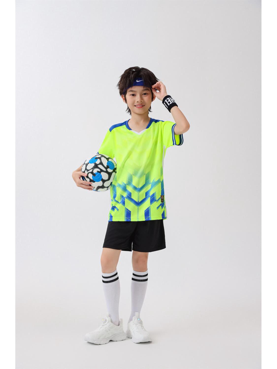 

Kids Soccer and Sports Uniform Set: Boys and Girls Team Wear for Football, Table Tennis, Badminton, Volleyball, Adult Jersey Included 3XL