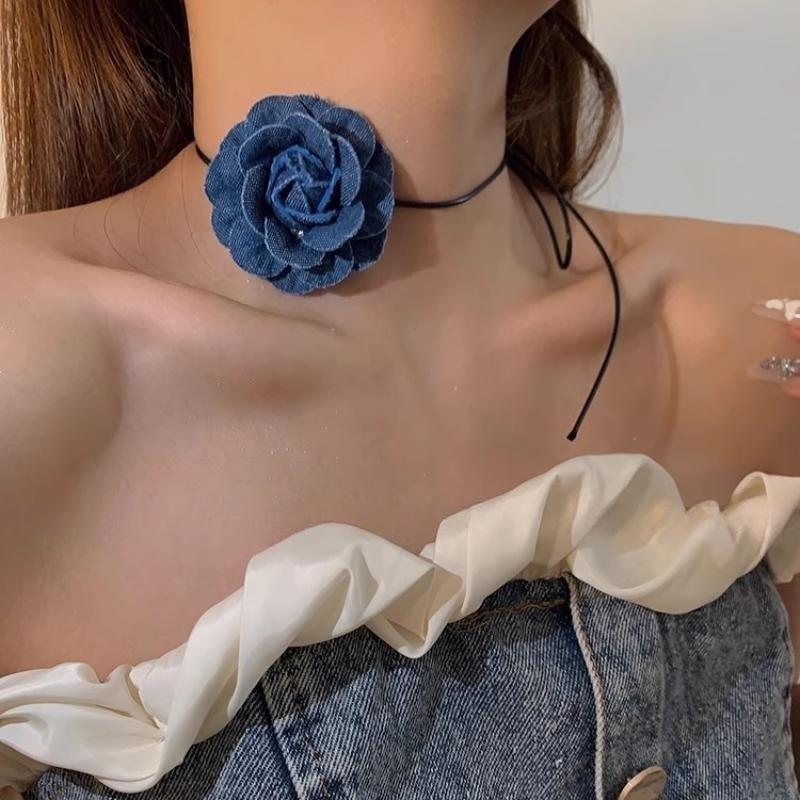 Novo Clipe de Cabelo Flor em Tecido Jeans Azul Mulheres Doce Legal Tiras Colar com Pingente Meninas Acessórios de Cabelo da Moda