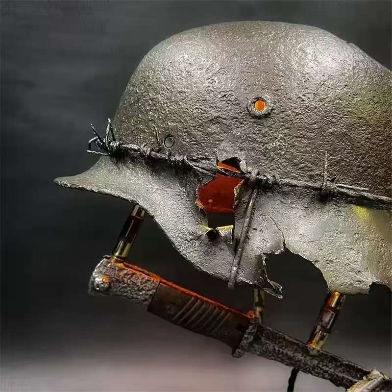 War relic lamp, commemorative historical resin desktop decoration, USB charging desk lamp, home decoration item