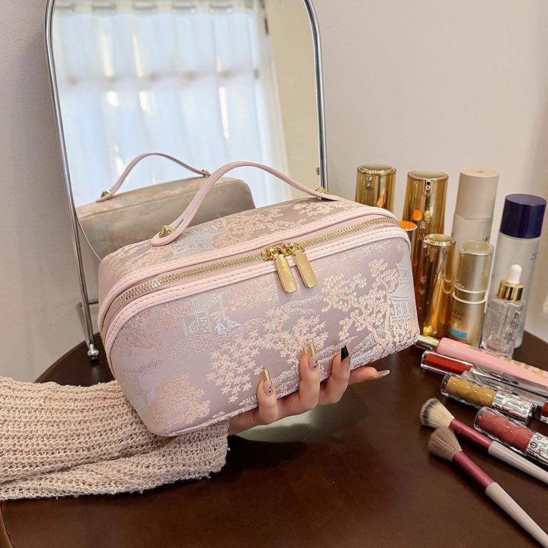 Elegant Vintage Embroidered Makeup Bag Large Capacity Portable and Perfect for Storing Cosmetics and Toiletries Ideal for Travel