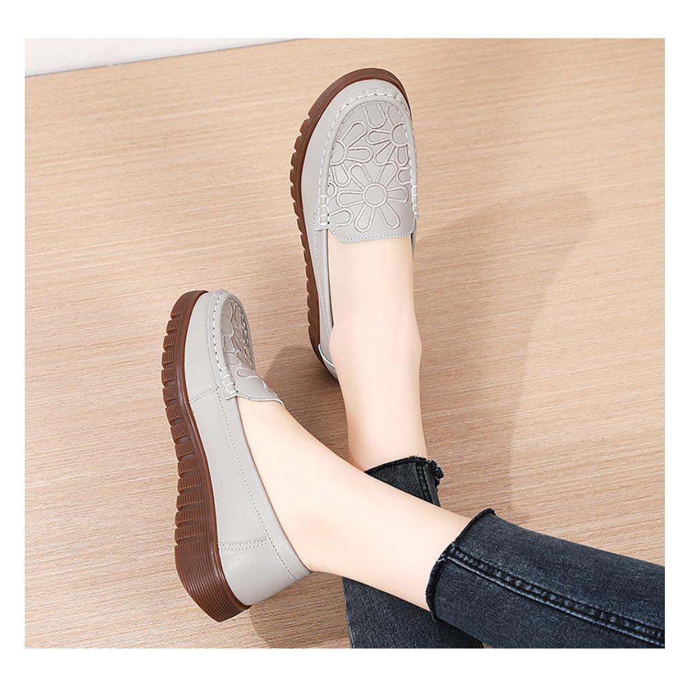 Podzimní vyšívací pracovní mokasíny pro ženy