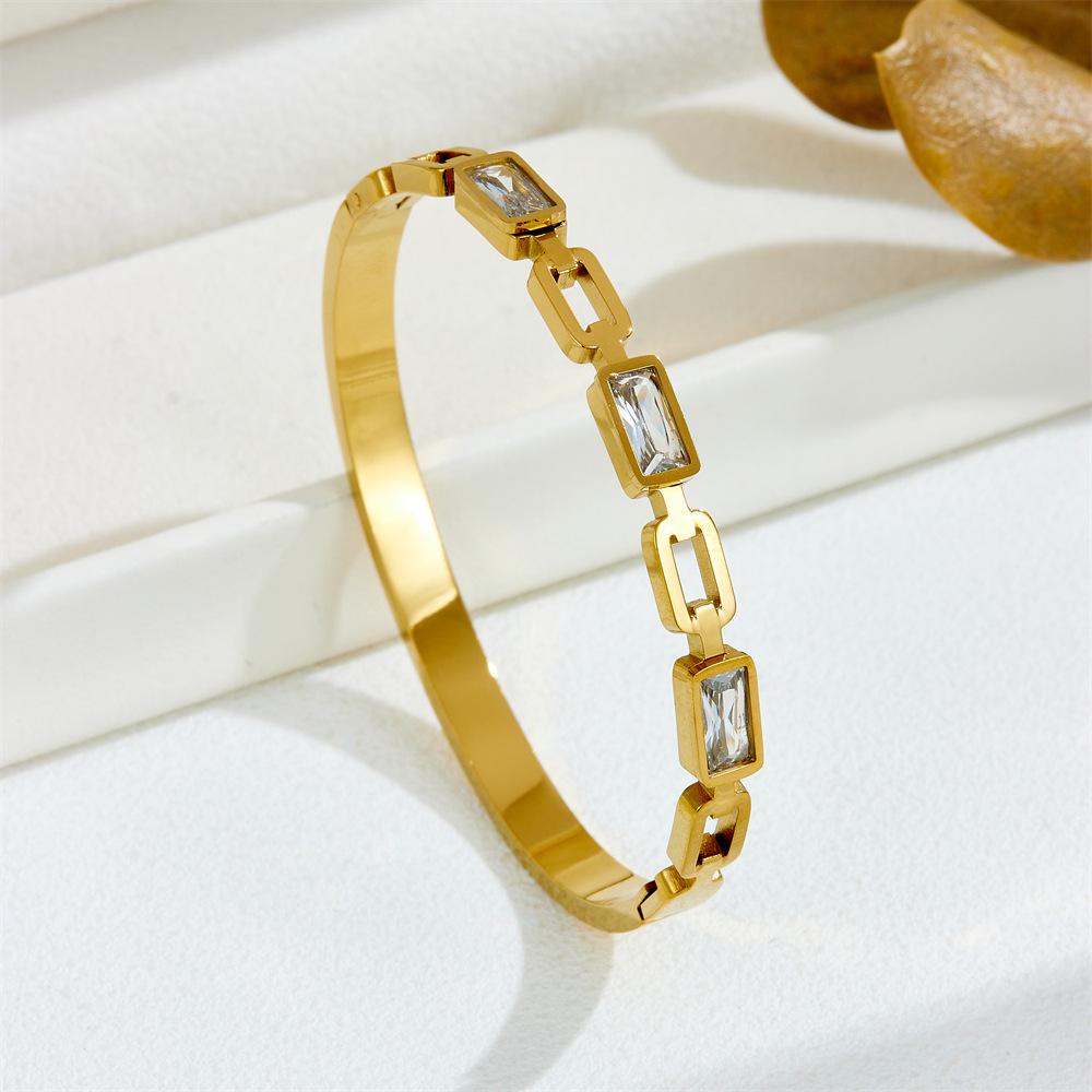 2026 Fashion Square Women's Bracelet with Diamond Buckle Fashion Bracelet Cross-border Jewelry Light Luxury Temperament