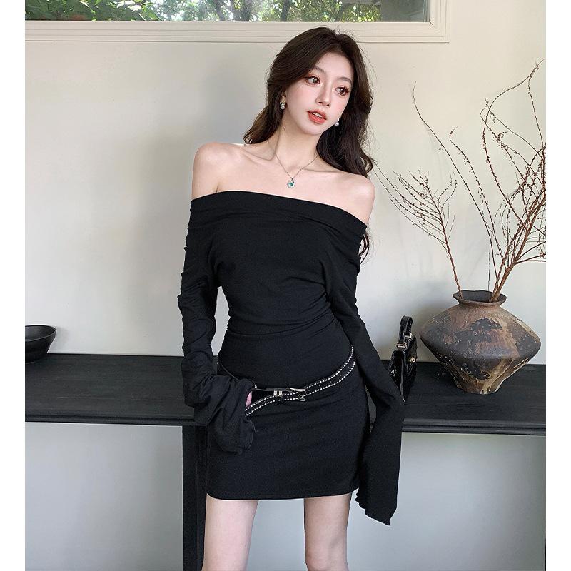 Frühling/Sommer 2025 Off-Shoulder Bodycon-Kleid: Sexy, Reifer Stil