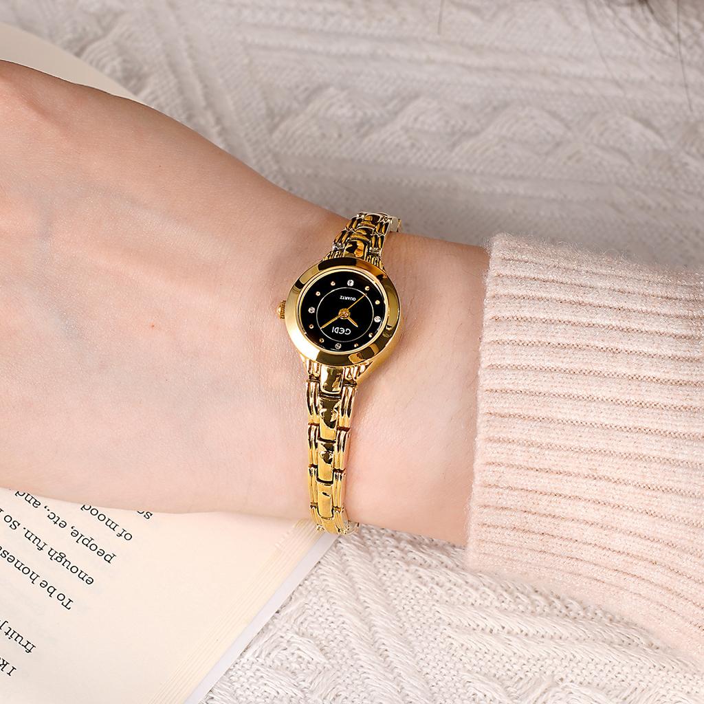 Niche Light Luxury Small Exquisite Alloy Bracelet Watch High-End Sense Diamond-Encrusted Women'S Waterproof Quartz Watch