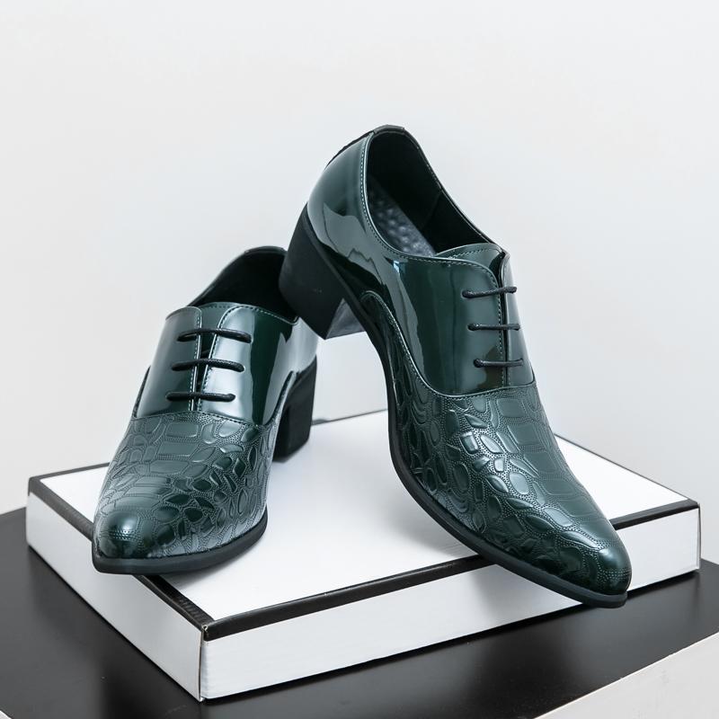 Retro-Trend Neue Herren Spitzes Alligator-Muster Patchwork Lässige Oxford-Schuhe Hochzeitskleid Homecoming Schuhwerk Zapatos Hombre