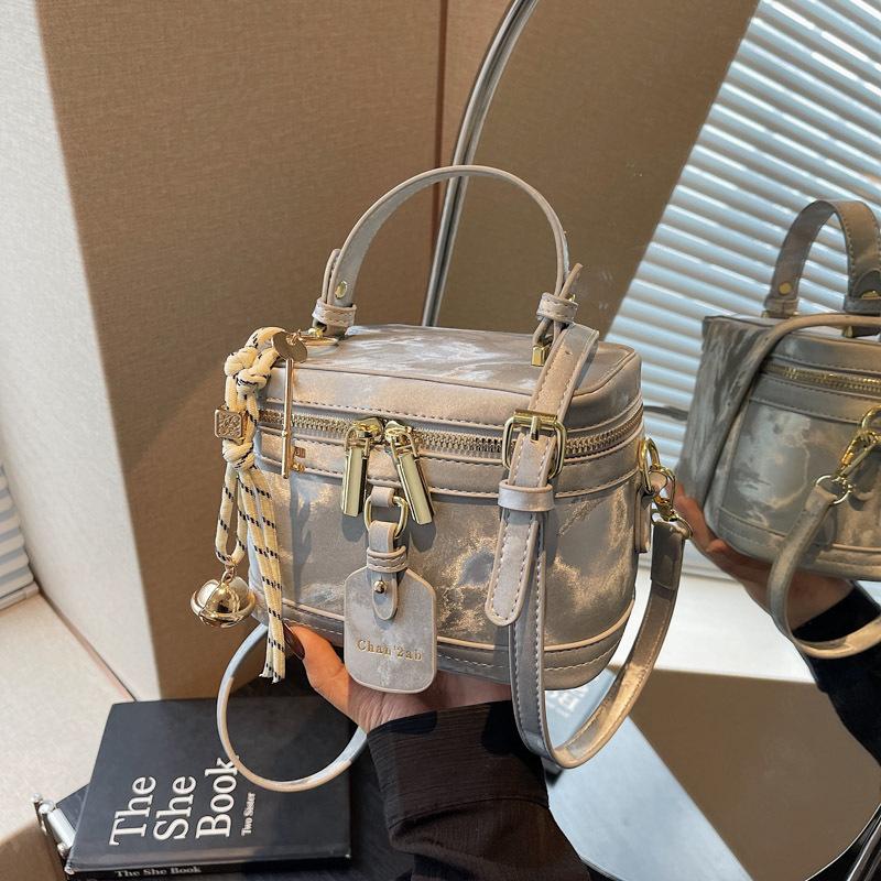 High-end niche bag women's new fashion retro messenger bag women's portable mini box bag