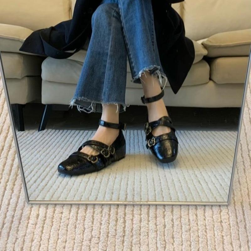 Fashion 2025 New Square Toe Heightened Inner Mary Jane Women's Shallow Mouth One Buckle Women's Shoes Versatile Flat Single Shoes