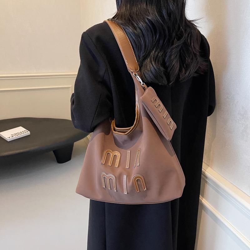 Alphabet Women's Bag New Fashion Women's Armpit Bag Large Capacity Commuter Bag Tote Bag Casual Shoulder Bag