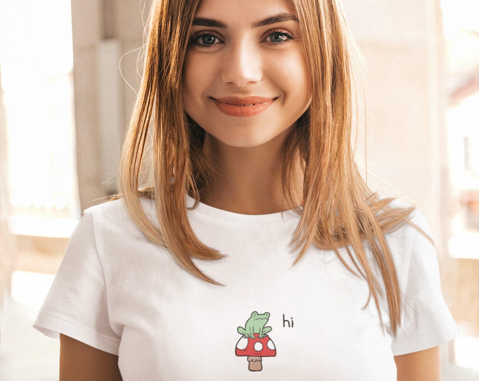 Organic Cute Frog Hi T-shirt.Frog on Toadstool Tee.Cartoon Frog Shirt.Y2k Aesthetic T-shirt.Eco Friendly Frog T-shirt with Mushroom. 2XL