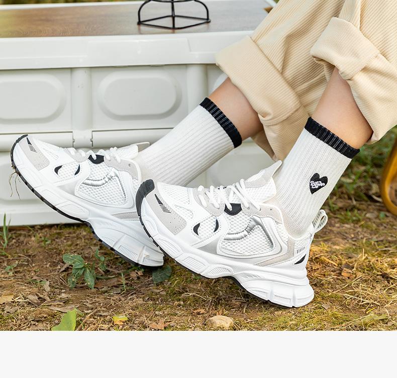 4-Pair Four Seasons Wear Black and White Jacquard Student Socks Comfortable and Breathable 7A Antibacterial Medium Tube Women's Cotton Socks