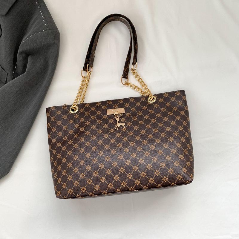 2024 Spring Retro Texture Chain Shoulder Bag for Women