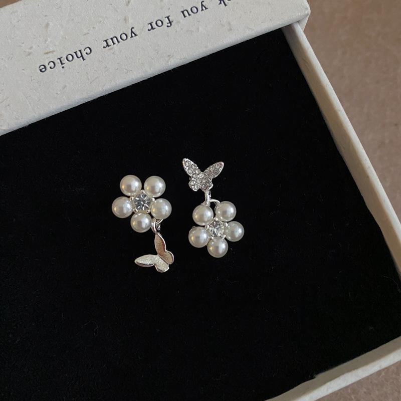 Korean Style Zircon Butterfly Pearl Stud Earrings - Elegant, Versatile Jewelry for Women