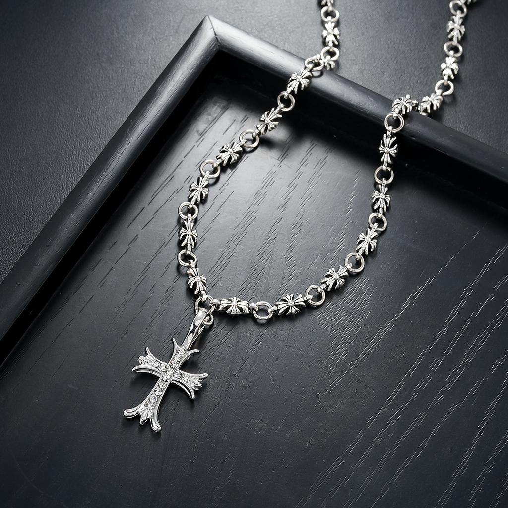 Krähenherz-Halskette Diamant Weißgold Armband mit Kreuz Vintage Thai-Silber Europäische Mode Vielseitiger Schmuck