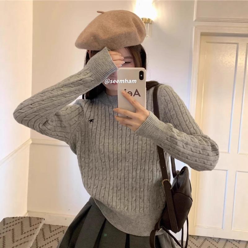 College Style Beige Thick Sweater Top Women's Autumn and Winter Design Sense Embroidered Twist Knitted Sweater with Bottom Coat