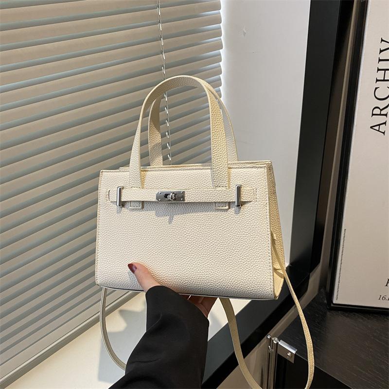 

Сегодняшняя популярная атмосферная модная сумочка весенняя новая текстура нишевая на плечо сумка-мессенджер для поездок на работу женская сумка