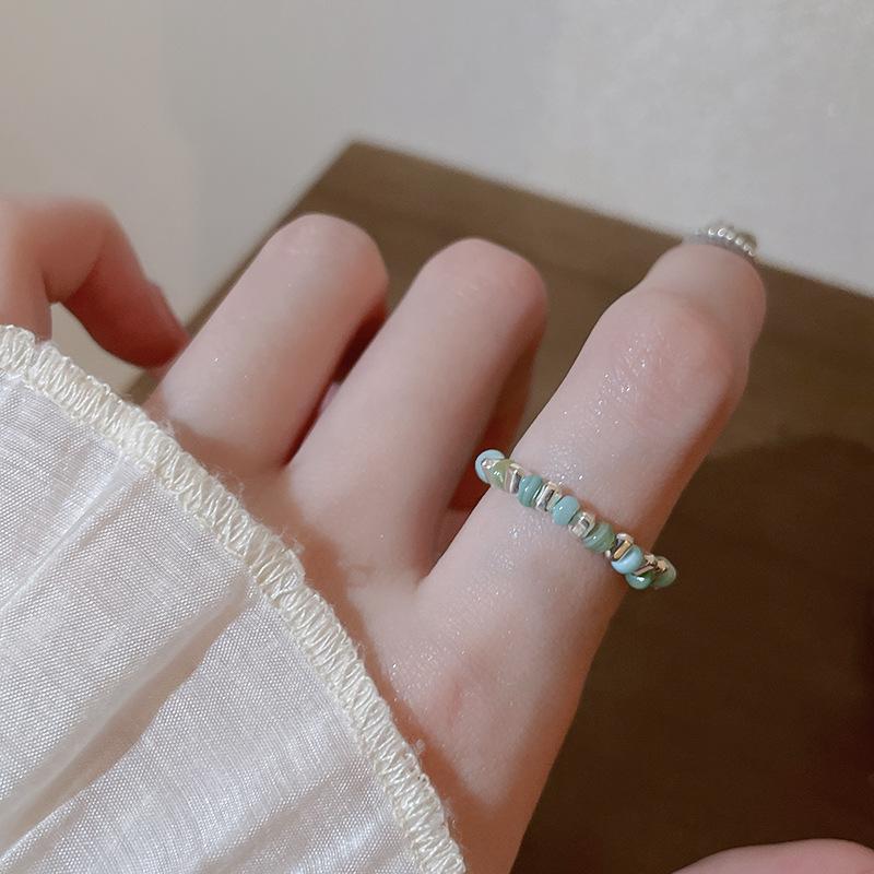 Fashion Vintage Colorful Natural Beaded Ring for Women Fashion Party Finger Elastic Ring Simple Design Jewelry Party Gift