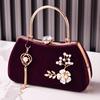 Vintage Red Handbag for Evening Woven Purse Wedding Party Fashion Flower Bag Cross Body Shoulder Purse Luxury Designer Pearl Bag