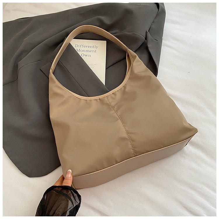 2025 Foreign Style Single Shoulder Tote Women's Bag Simple Niche Large Capacity Underarm Bag Casual Commuter Girl Handbag