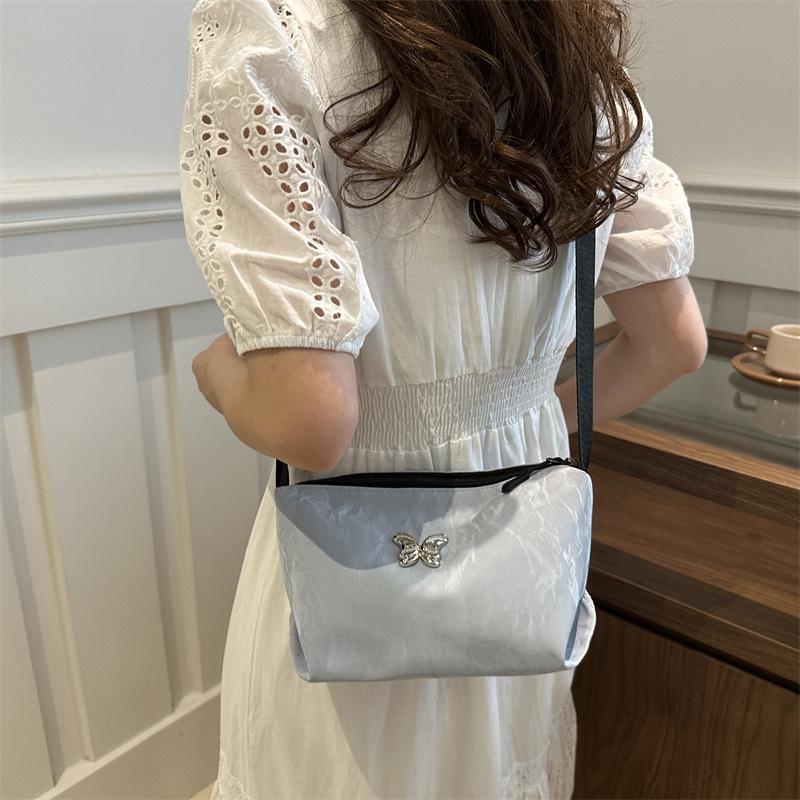 Retro Fashionable Hand-in-Lawed One-Shoulder Korean Niche Underarm Bag Women's New Crossbody Bag Pillow Bag