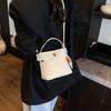 Premium Macaron Portable Small Square Bag Women'S Versatile Commuter Shoulder Messenger Bag