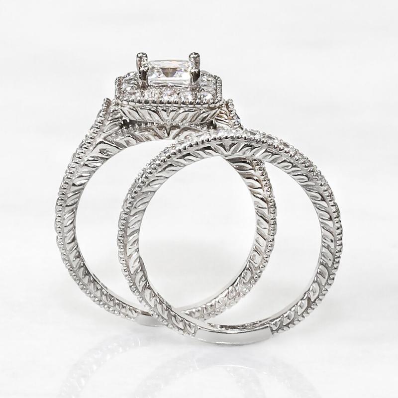 Huitan Funkelnde Farbe 2 Stück Damenringe Luxus Ehering Schmuck mit Brillanten Zirkonia Wunderschöne Accessoires Geschenk