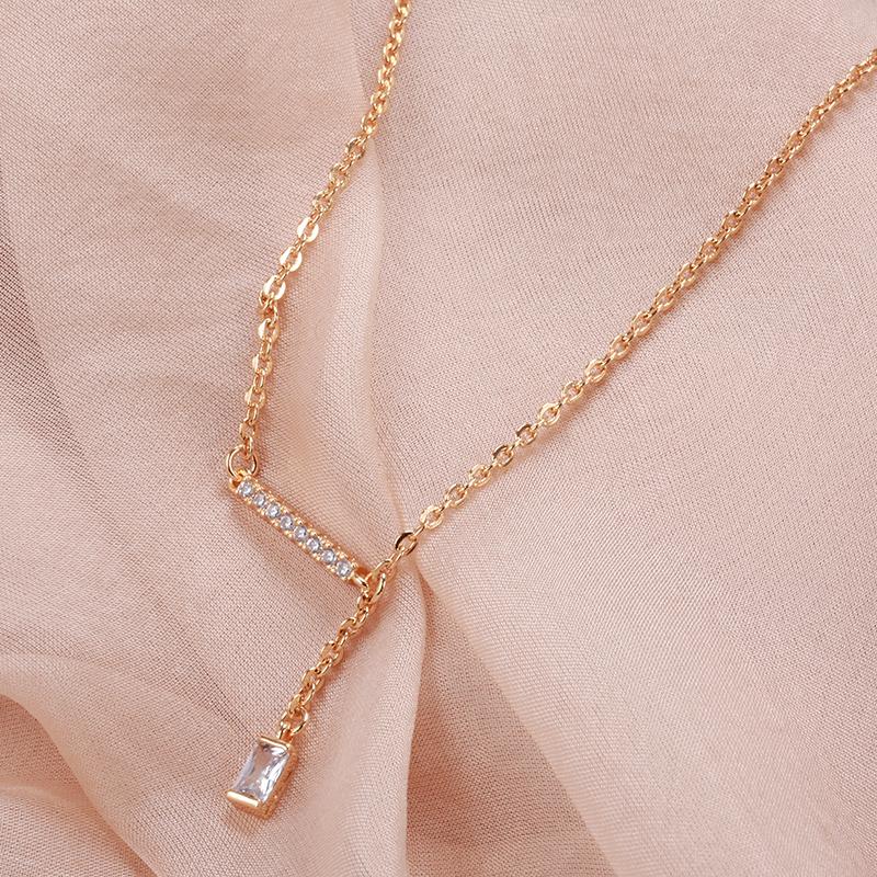 Náhrdelník s přívěskem Kinel Rose Gold pro ženy Jedinečný denní náhrdelník se zirkonem