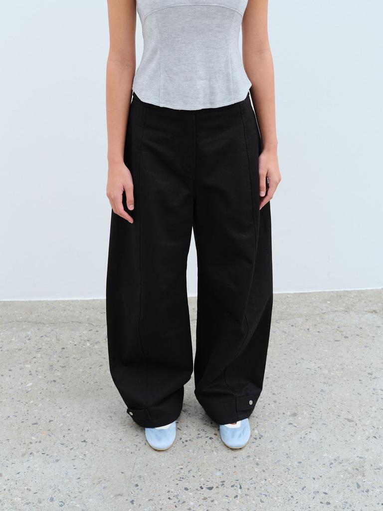 KOBKINO Adjustable Curved Wide Pants (Black)