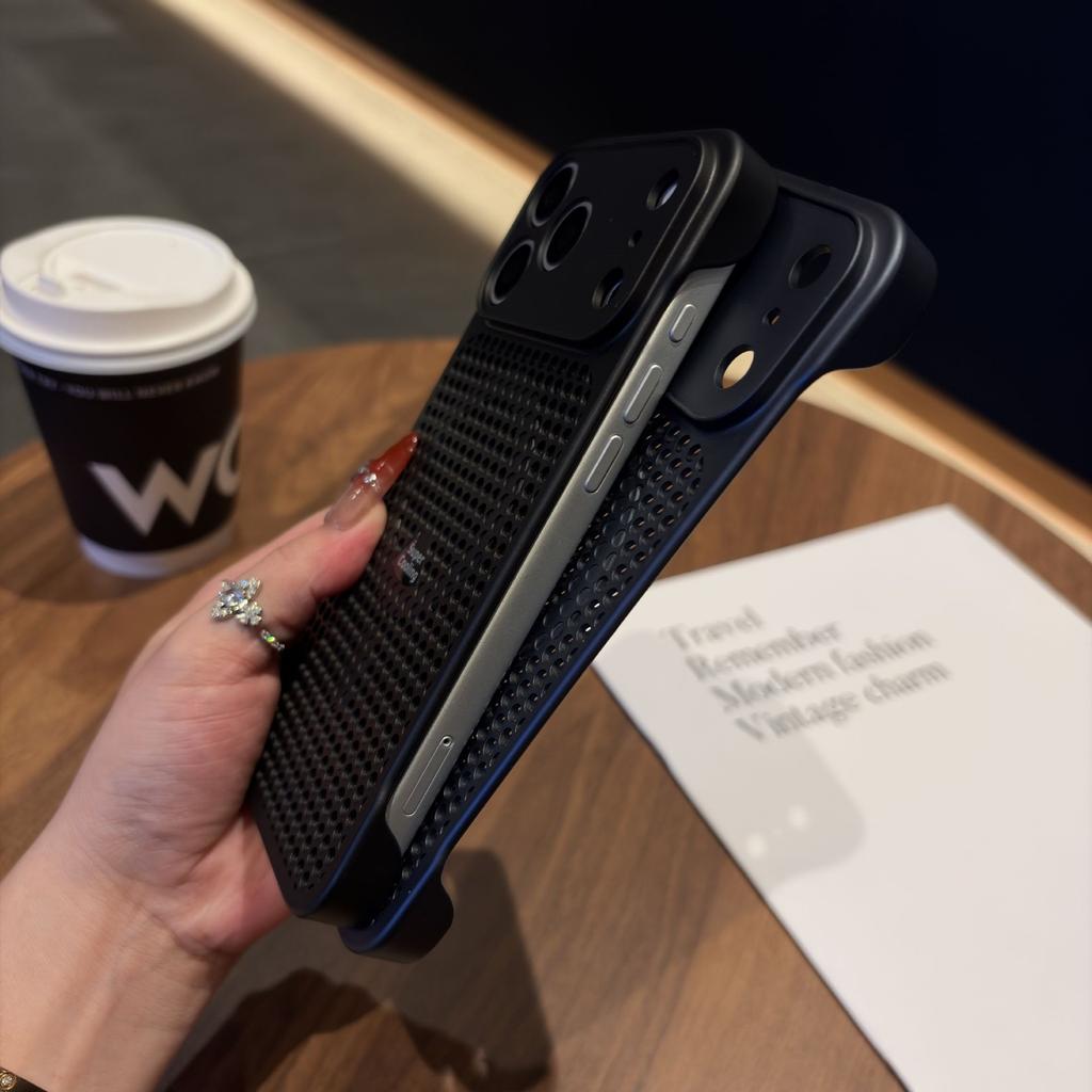 Seconds change applicable iPhone17PROMAX mobile phone case ultra-thin honeycomb heat dissipation magnetic attraction Apple 16 borderless anti-drop