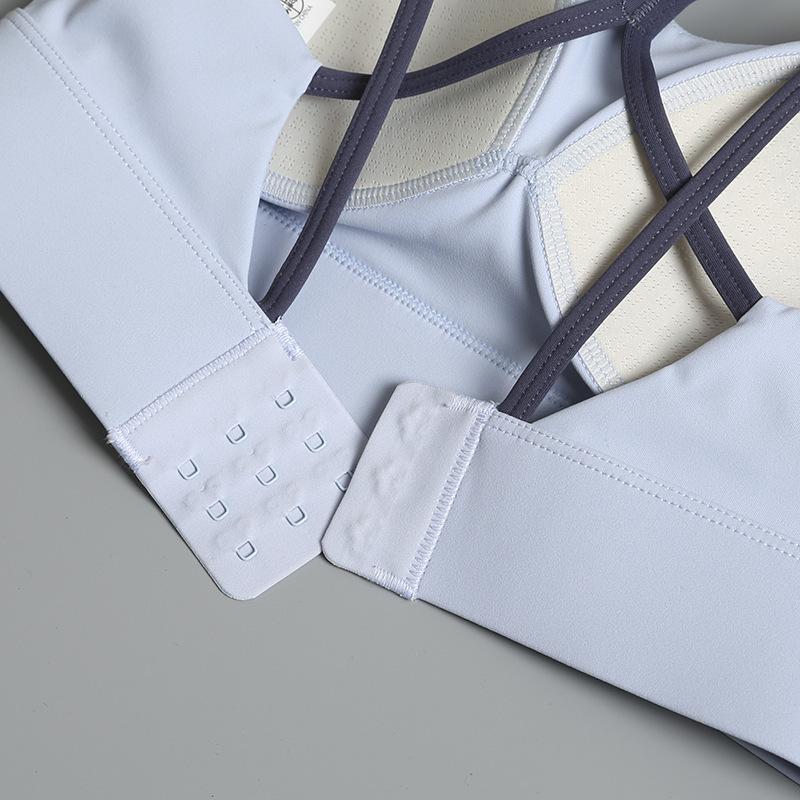 Women's Shockproof Sports Bra - High-Intensity Yoga and Running Vest with Beautiful Back Design