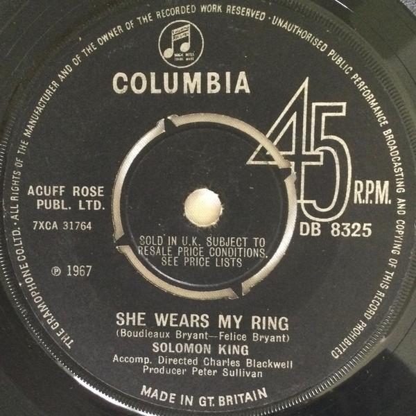 7inch Record SOLOMON KING - She Wears My Ring DB8325 Columbia 1967 UK Pop Used
