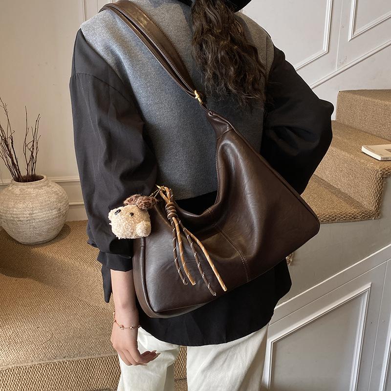 Premium Oily Leather Retro Bag 2025 New Fashion Commuter Large Capacity Women's Shoulder Messenger Bag Tote Bag