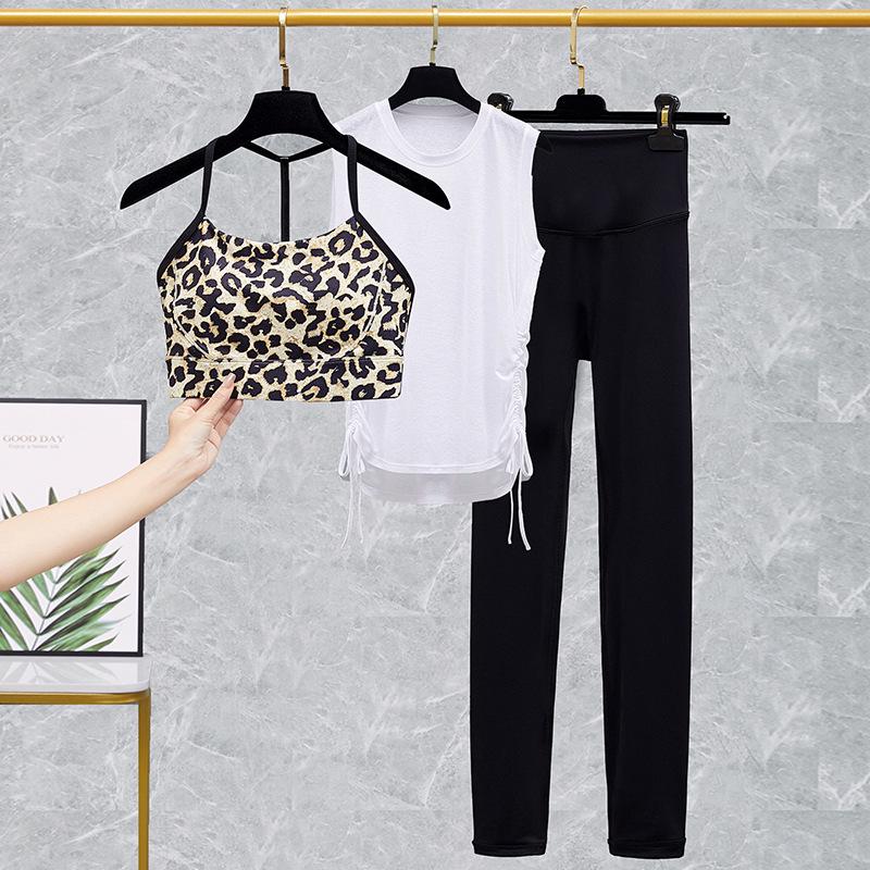 

Комплект для йоги с высокой талией для женщин из Юго-Восточной Азии - Леггинсы и спортивный бюстгальтер с ощущением обнаженности XL